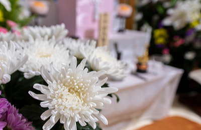 生花と供花祭壇